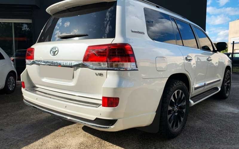 Location Toyota Land Cruiser Douala